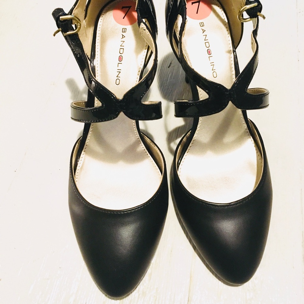 Sold. New Bandolino high heels - Picture 2 of 4